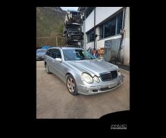 Ricambi Mercedes Benz Ce320 3° W211 3.2 D del 2003