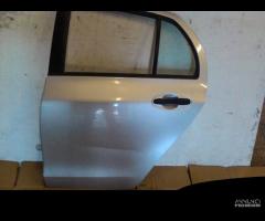 PORTIERA POSTERIORE SINISTRA TOYOTA Yaris Serie 1k - 1