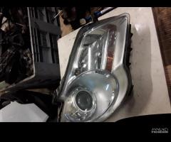 FARO ANTERIORE DESTRO VOLKSWAGEN Touran 2Â° Serie - 5