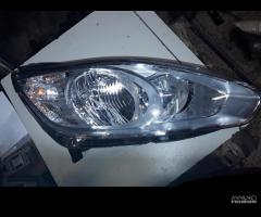 FARO ANTERIORE DESTRO FORD C - Max Serie (10\u003e) - 1