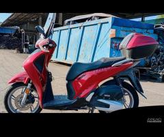 Honda SH150i Anno 2019 | SOLO PER RICAMBI - 4