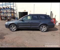 Subaru Legacy Outback 2007 Demolita - NO MOTORE