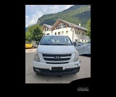 Ricambi Hyundai H 1 2° versione diesel del 2008 - 1