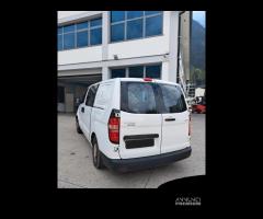 Ricambi Hyundai H 1 2° versione diesel del 2008 - 6