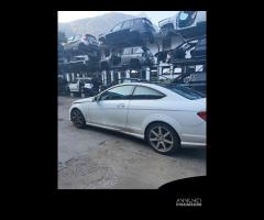 Ricambi Mercedes Benz C220 3° W204 2.2 D del 2013 - 8