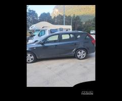 Ricambi Kia Cee'd 1° versione 1.4 B / Gpl del 2009 - 8