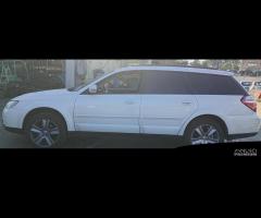 Subaru Outback Anno 2009 | SOLO PER RICAMBI - 4