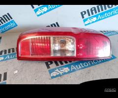 Faro Posteriore Sinistro Nissan Navara 2014