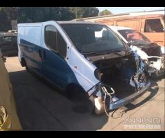 Renault Trafic 2006 Demolito - Per Ricambi - 1