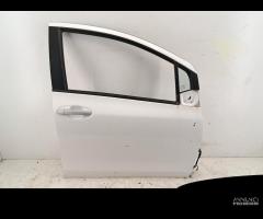 Porta anteriore destra Toyota Yaris 1.3 B del 2011 - 2