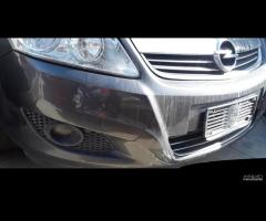 PARAURTI ANTERIORE COMPLETO OPEL Zafira B 2a Serie - 2