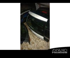 Opel corsa b portellone post