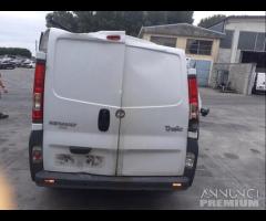 Renault Trafic 2012 Demolito - Ricambi NO MOTORE