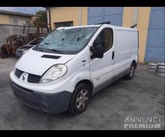 Renault Trafic 2012 Demolito - Ricambi NO MOTORE - 6