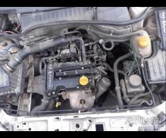 Opel Corsa C 2003 Benzina Demolita - Per Ricambi - 6