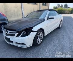 Mercedes E W212 Cabrio Demolita - Per Ricambi