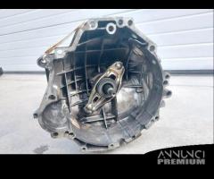 Cambio manuale Audi A4 4x4 1.9 diesel del 2004 - 6