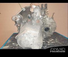 Cambio manuale Alfa Romeo 147 1.9 diesel del 2005 - 4