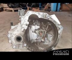 Cambio manuale Alfa Romeo 147 1.9 diesel del 2007 - 1