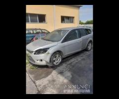 Ford Focus 2010 1.6 TD Demolita - Per Ricambi