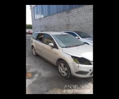 Ford Focus 2010 1.6 TD Demolita - Per Ricambi - 3