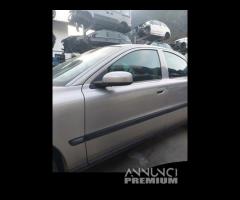 Porta anteriore sinistra Volvo S60 2.4 del 2004