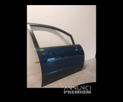 Porta anteriore destra Suzuki Liana del 2004