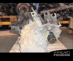 Cambio manuale Toyota Yaris 1364 diesel del 2003 - 6