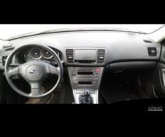 Subaru Legacy SW Anno 2005 | SOLO PER RICAMBI - 4