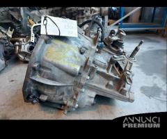 Cambio manuale Renault Megane 1.9 diesel del 2005 - 7