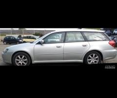 Subaru Legacy SW Anno 2005 | SOLO PER RICAMBI - 9