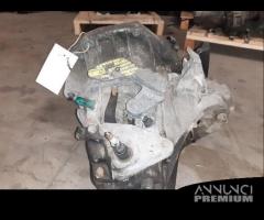 Cambio manuale Renault Megane 1.5 diesel del 2008 - 4