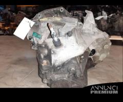 Cambio manuale Renault Megane 1.5 diesel del 2008 - 5