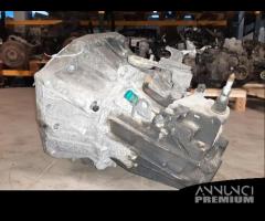 Cambio manuale Renault Megane 1.5 diesel del 2008 - 6