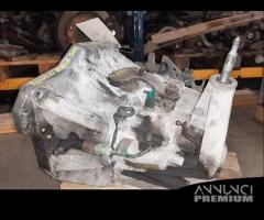 Cambio manuale Renault Espace 2.2 diesel del 2004 - 6