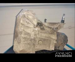 Cambio manuale Renault Clio 1461 diesel del 2008 - 6