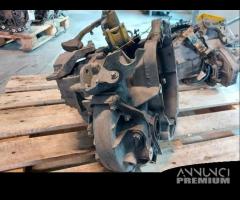 Cambio manuale Opel Corsa D 1.3 diesel del 2007 - 2