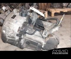 Cambio manuale Nissan Almera 1.5 diesel del 2006 - 5