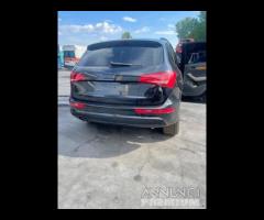 Audi Q5 2010 2.0 Diesel Demolita - Per Ricambi