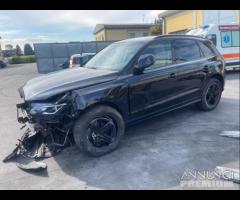 Audi Q5 2010 2.0 Diesel Demolita - Per Ricambi