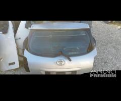 TOYOTA AURIS PORTELLONE 2006-2012 - 1