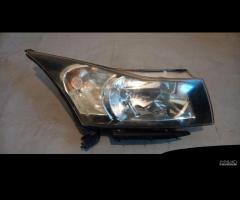 FARO ANTERIORE SX, DX CHEVROLET CRUZE 2009