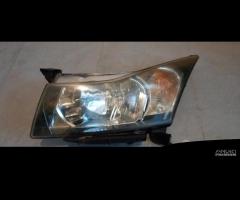 FARO ANTERIORE SX, DX CHEVROLET CRUZE 2009