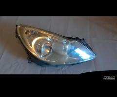 FARO ANTERIORE DX OPEL CORSA 2008