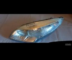 FARO ANTERIORE DX RENAULT MEGANE 2010 - 1