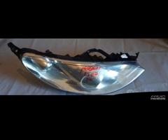 FARO ANTERIORE SX, DX PEUGEOT 407 2005