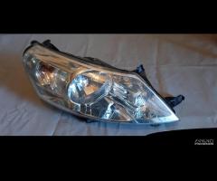 FARO ANTERIORE SX, DX PEUGEOT EXPERT 2010