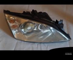 FARO ANTERIORE DX FORD MONDEO 2002