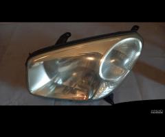 FARO ANTERIORE SX TOYOTA RAV4 2003