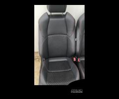 TAPPEZZERIA YARIS PELLE/STOFFA SENZA AIRBAG 2020 I - 4